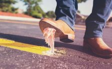Common Mistakes People Make Online When Choosing a Product or Service